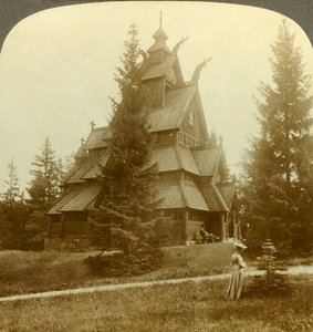 Die alte Kirche von Gol, ein malerisches Gebäude aus dem 12. Jahrhundert in Osoarshal, Norwegen von Unbekannt