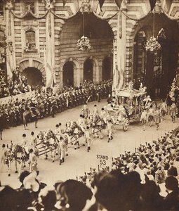 Durch den Admiralty Arch, 12. Mai 1937