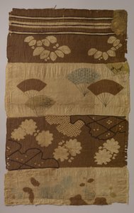 Tsujigahana-Textil mit horizontalen Streifen, blühenden Pflanzen, Fächern, Schneeflocken, ca. spätes 16. Jahrhundert von Unbekannt