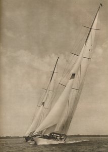 Zwei berühmte Yachten in einem aufregenden Wettkampf, 1936 von Unbekannt