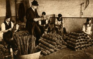 Körbe für Artilleriegranaten flechten, Nottingham, Erster Weltkrieg, 1914-1918 von Unbekannt