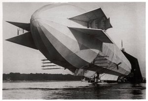 Zeppelin LZ3, gekauft von der deutschen Armee und betrieben als Z1, 1906-1933 von Unbekannt