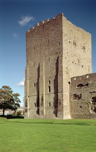 Außenansicht des Bergfrieds, Portchester Castle, Hampshire, erbaut ca. 1160-72