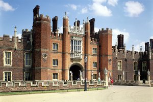 Hampton Court Palace im Frühling