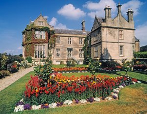 Muckross House