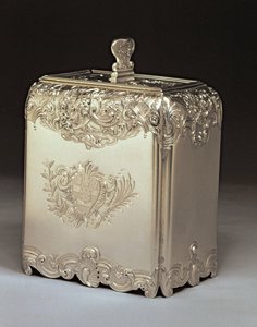 Silberne Teedose von Paul de Lamerie von Unbekannt Unbekannt