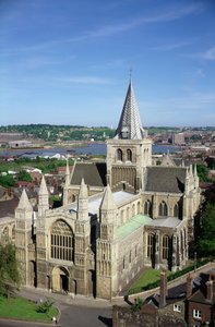 Ansicht der Rochester Kathedrale vom Schloss