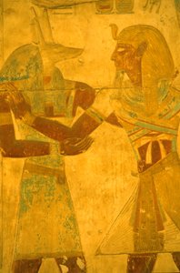 Altes Ägypten, Wandmalerei/Gravur, Seti I umarmt den Gott Anubis, Tempel von Seti I, Abydos von Leopold Blonder