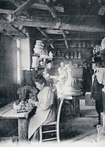 Handwerker bei der Herstellung von Vallauris-Kunstkeramik, um 1900, Postkarte, Frankreich, 20. Jahrhundert