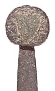 Detail, spätmittelalterliches Breitschwert mit früherer Wikingerklinge und Wappen der Familie De Bohun von Unbekannt