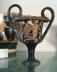 Griechische Vase, Darstellung einer geflügelten Figur, 350 v. Chr.