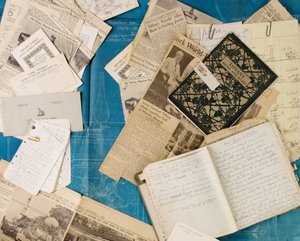 Gruppe von Archivmaterialien einschließlich Korrespondenz, Zeitungsausschnitten, Blaupausen, Patenten, Vorlesungsmaterialien und Ofenmodellen von Unbekannt