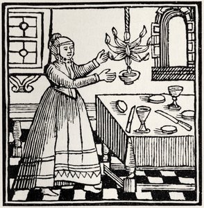Jüdische Frau, die den Sabbat entzündet