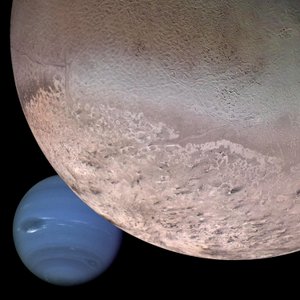 Montage von Neptun und seinem Mond Triton