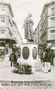 Denkmal in Brüssel zur Erinnerung an Gabrielle Petit, ca. 1925