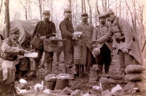 Fotografie aus einem persönlichen Album eines Infanterieleutnants während der ersten Monate des Ersten Weltkriegs