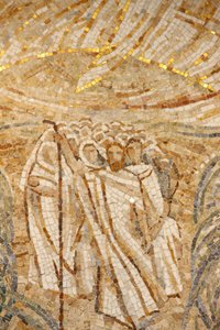 Abteibasilika Saint-Maurice, Mosaik von Madeleine Diener Moses und die Hebräer überqueren das Rote Meer, Saint-Maurice, Schweiz von Unbekannt