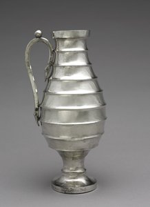 Gestufter Krug, 400-600