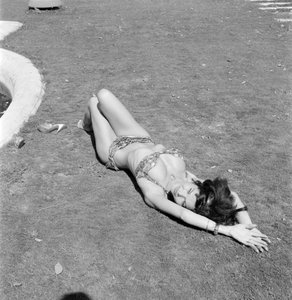 Die Schauspielerin Laya Raki am Venedig Lido - 1961