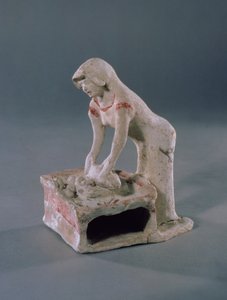Frau, die Brot auf einer quadratischen Platte knetet, Griechisch, aus Aulis, ca. 500-475 v. Chr.