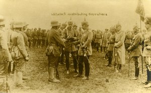 Erster Weltkrieg: Kaiser Wilhelm II. verteilt Auszeichnungen