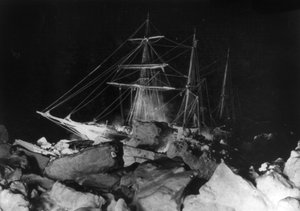 Imperial Trans-Antarctic Expedition: die Endurance festgefroren, ca. 1914-17