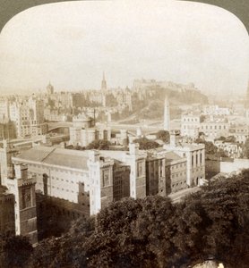 Edinburgh von Calton Hill, S.W. zur Burg, über alten Friedhof, Schottland, 1902 von Underwood and Underwood