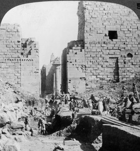 Ausgrabung einer Allee zum Tempel von Karnak, Theben, Ägypten, 1905 von Underwood and Underwood