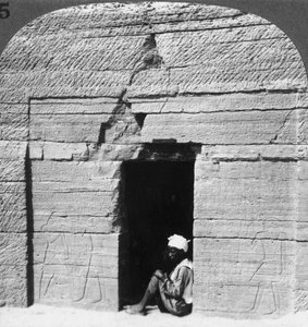 Grab von Harkhuf, ein Grenzbaron in den Tagen der Pyramidenbauer, Assuan, Ägypten, 1905