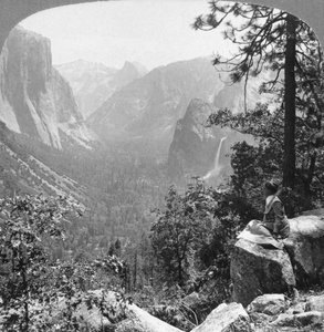 Blick vom Inspiration Point durch das Yosemite-Tal, Kalifornien, USA von Underwood and Underwood