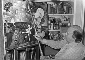 Pierre Velly alias Pierre De Varga in seinem Atelier, gibt einer seiner Leinwände den letzten Schliff, 11. April 1986