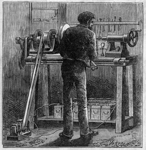 Anwendung von Faure-Batterien: Drehbank eines Handwerkers, betrieben durch den Akkumulator. Gravur in „Le Monde Illustré“.