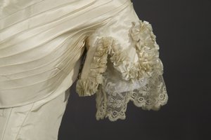 Brautjungfernkleid von Unknown artist