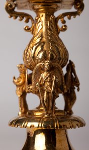 Kirchenschatz (Trésor de la Cathédrale). Reliquienkreuz. Metallschmiedearbeit mit Juwelen. Ursprung Abtei (Saint-Amand Tournai, ex-Elnone). 16. Jahrhundert. Detail. von Unknown artist