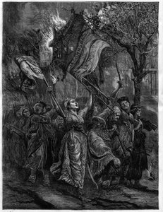 Petroleummaschinen, die durch die Straßen von Paris fahren - La Commune