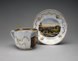Präsentationstasse und Untertasse