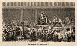 Die Stufen der Gerechtigkeit: das Depot der Anklagen, die sich alle in derselben Zelle versammeln, oft für lange Zeit, Angeklagte können mehr Komfort erhalten, zum Beispiel haben zwei Gefangene Matten erhalten, die es ihnen ermöglichen, sich über den Boden