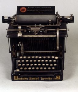 Schreibmaschine, Modell Remington von Unknown artist