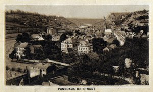 Ansicht der Stadt Dinant, Wallonien, Belgien. Chromolithographie aus dem späten 19. Jahrhundert.
