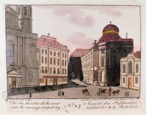 Ansicht des Theaters und des Hofes in Richtung der kaiserlichen Reitschule in Wien, Österreich. Gravur von 1815 Private Sammlung
