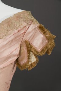 Brautjungfernkleid von Unknown artist