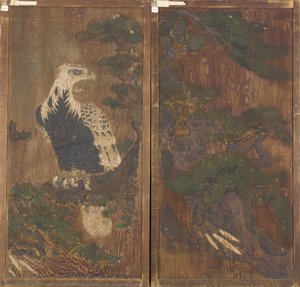 Paar Türen mit Adler auf einem Kiefernbaum auf der einen Seite; Hirsch und Kirschblüten auf der anderen