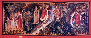 Wandteppich, der eine Romanze darstellt: eine junge Adlige versucht, ihren Liebhaber auf der anderen Seite des Flusses zu erreichen. Die junge Frau wird von ihren Begleitern mit einem Blumenkranz bedeckt. Ca. 1420. Aus Arras. Dekorative Künste, Paris