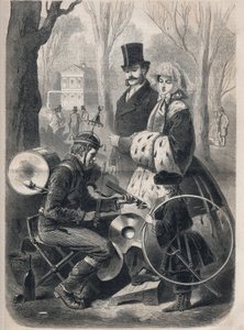 Der Ein-Mann-Orchester der Champs-Élysées in Paris. Er trägt einen Glockenhut, eine Rollkiste auf dem Rücken, Becken an den Knien und spielt die Geige. Gravur in „Le Monde illustré“ von 1862. Private Sammlung.