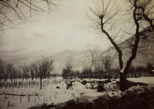 Album "Harriet Louise Self": ein Blick auf das Tal der Brenta mit Schnee von Unknown photographer