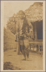 Datto Bulon, Häuptling der Bagobo, in Kriegerkleidung, Philippinen-Reservat, Louisiana Purchase Exposition