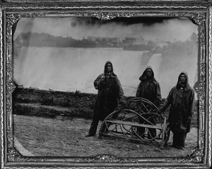 Gruppenporträt an den Niagarafällen, ca. 1855 von Unknown photographer