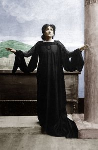 Italienische Opernsängerin Eleonora Duse (1858-1924) um die 1890er Jahre von Unknown photographer
