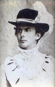 Porträt von Ludwig II. von Bayern mit Hut von Unknown photographer