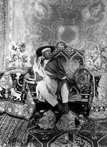 Porträt von Menelik II. (1844 - 1913), Kaiser von Äthiopien. von Unknown photographer